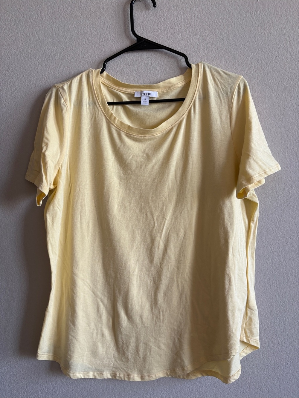 Bar III Short Sleeve Crewneck Tee Yellow Casual Lightweight Stretchy Size XL